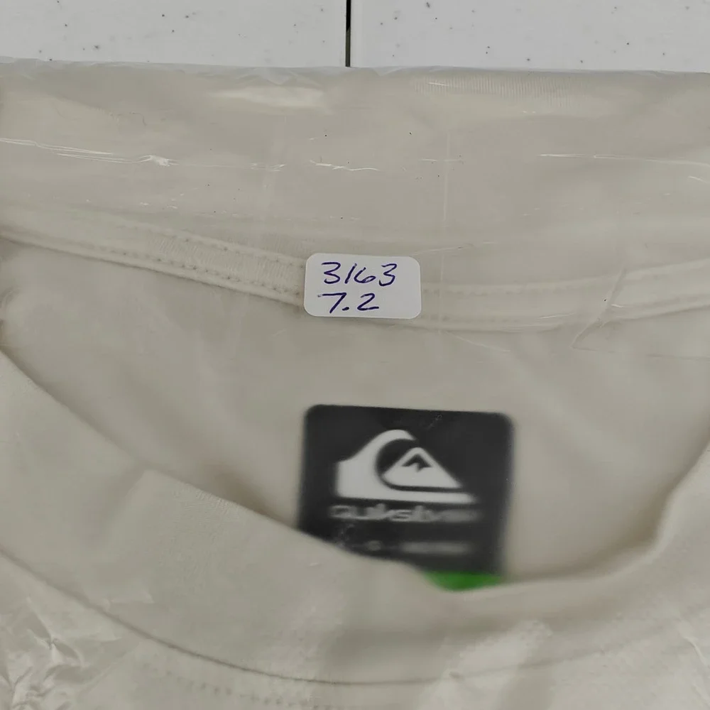 Quiksilver Rash Guard Men L Cream UPF 50+ Sun Protection Surf Swim Shirt Beach